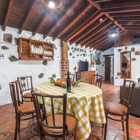 Feriehus Casa Rural Felipe Luis *